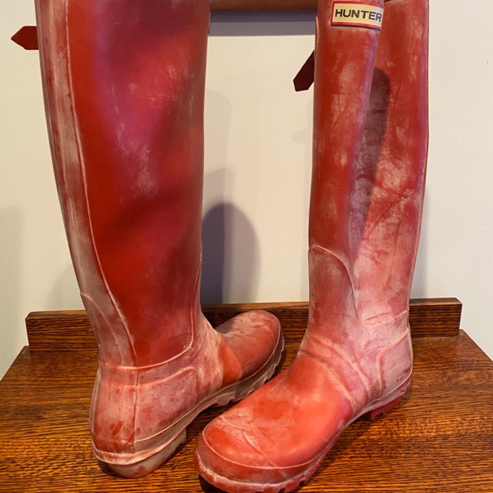 Hunter Knee-high "Welli" Rain Boots size 9 but fit size 10 feet